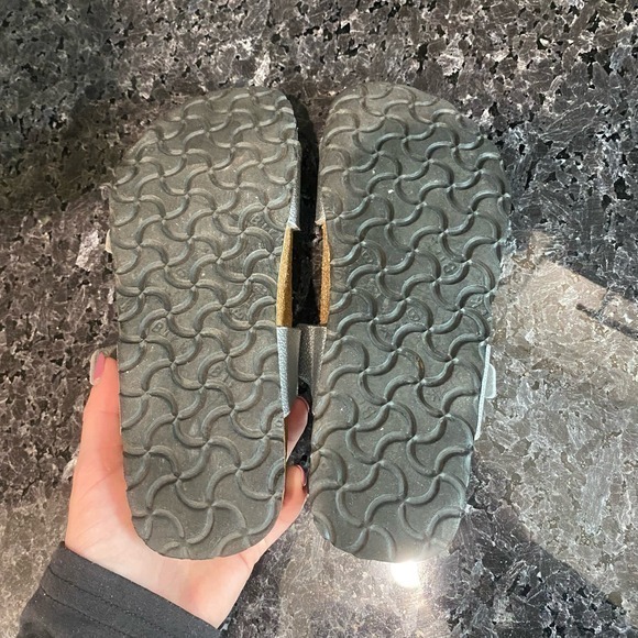 Birkenstock Birki’s Silver Two Strap‎ Sandals Size 5 - Picture 5 of 6